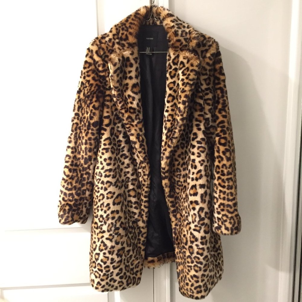 FOREVER21 A brand new faux fur 3/4 jacket coat leopard NEW WITH TAGS